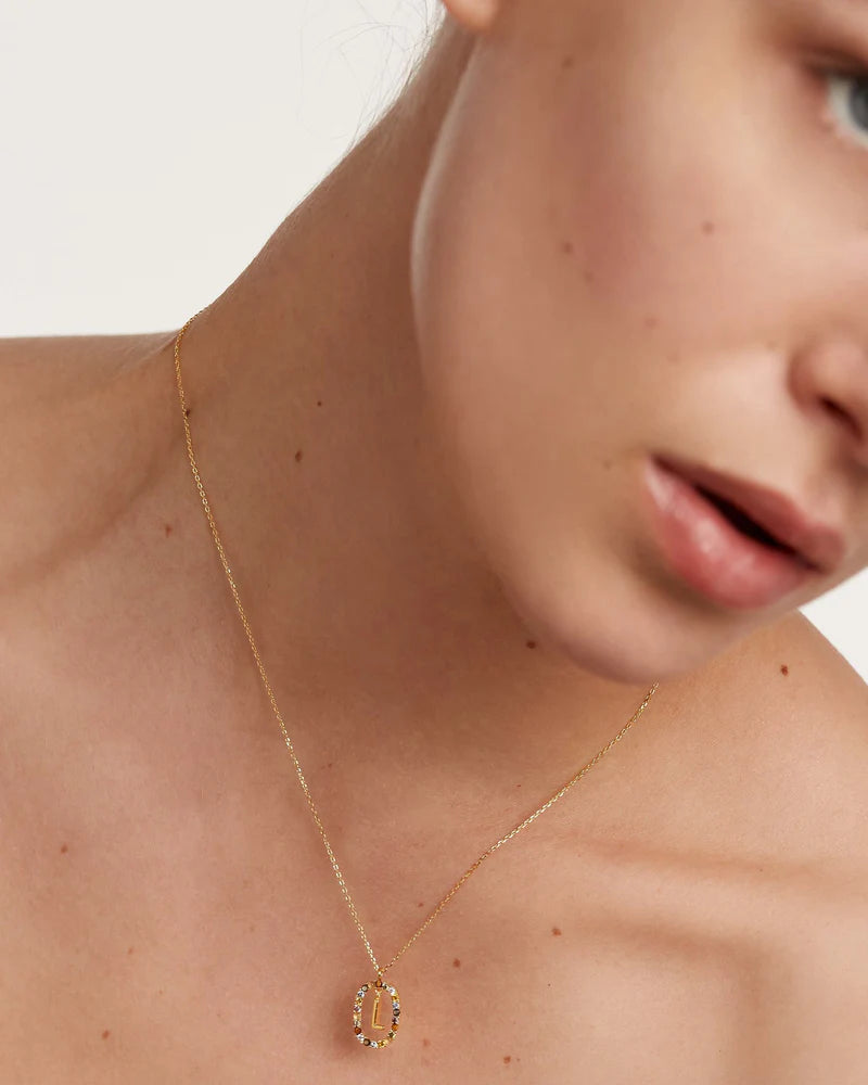 Collana con lettera L
