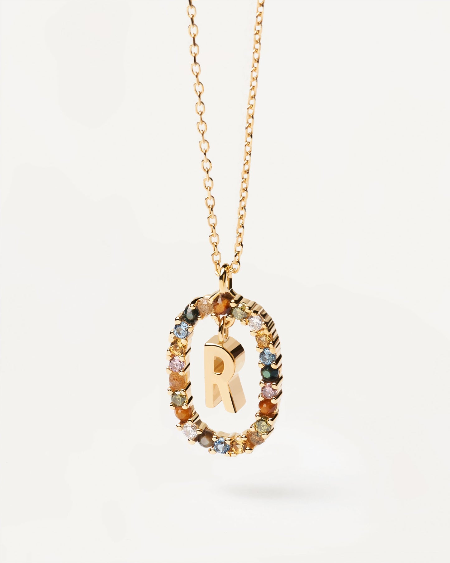 Collana con lettera R