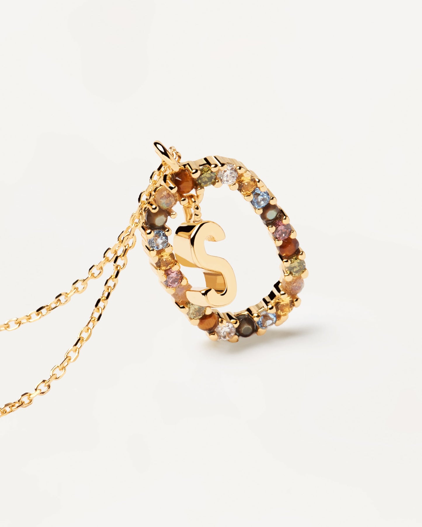 Collana con lettera S