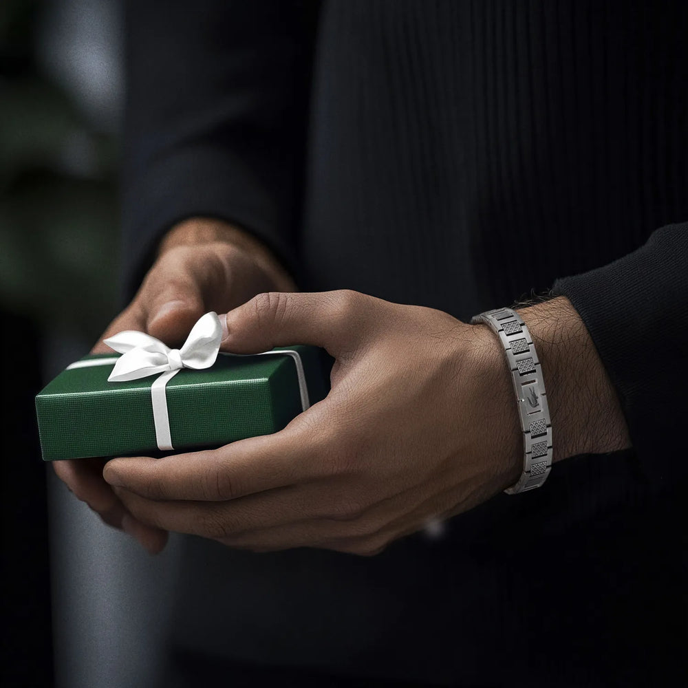 
                  
                    Bracciale Lacoste 2040117
                  
                