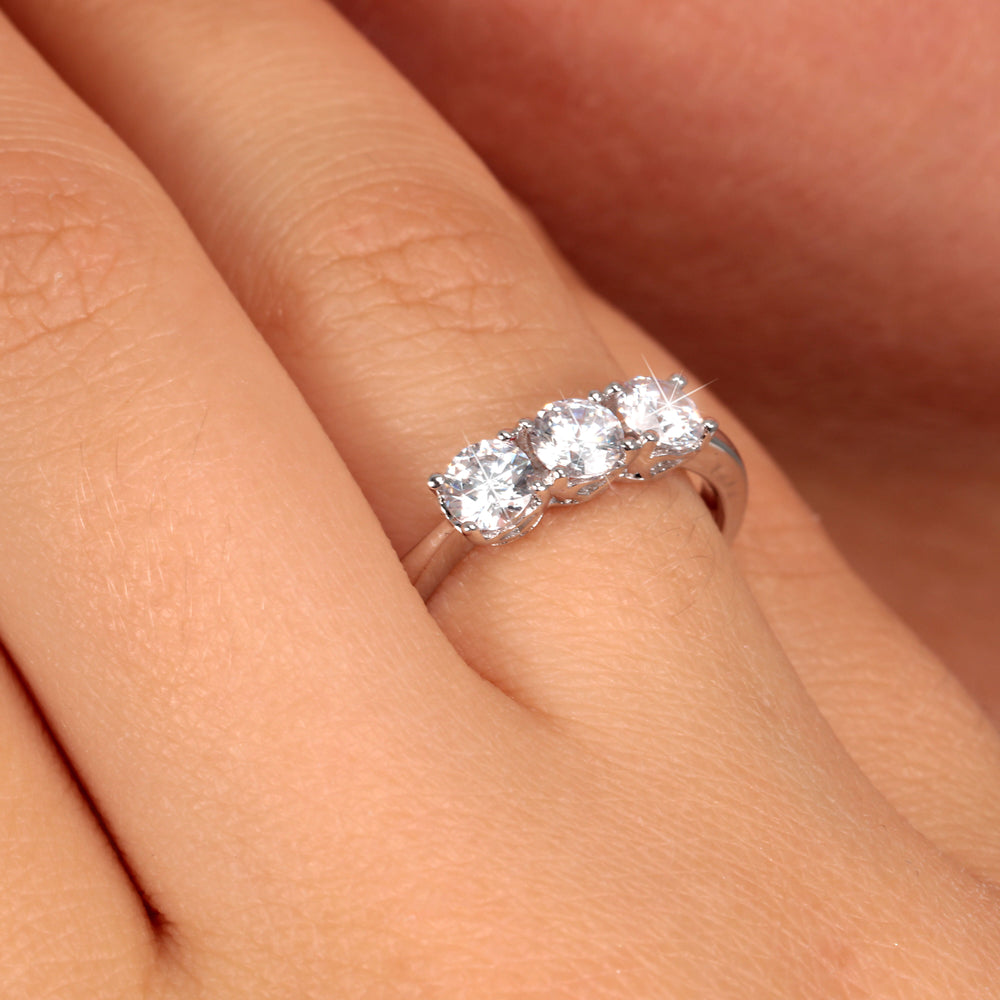 
                  
                    ANELLO DONNA LIVE DIAMOND LD09005009I
                  
                