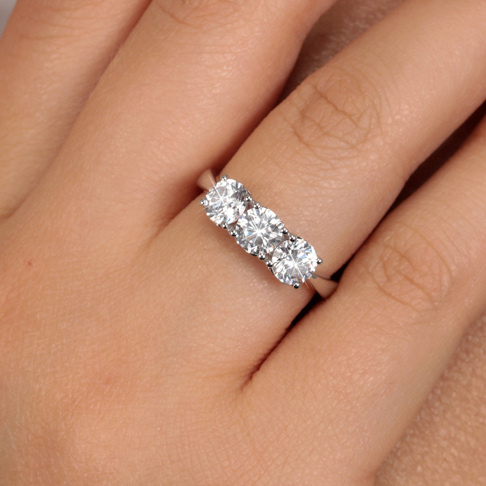 
                  
                    ANELLO DONNA LIVE DIAMOND LD12005009I
                  
                