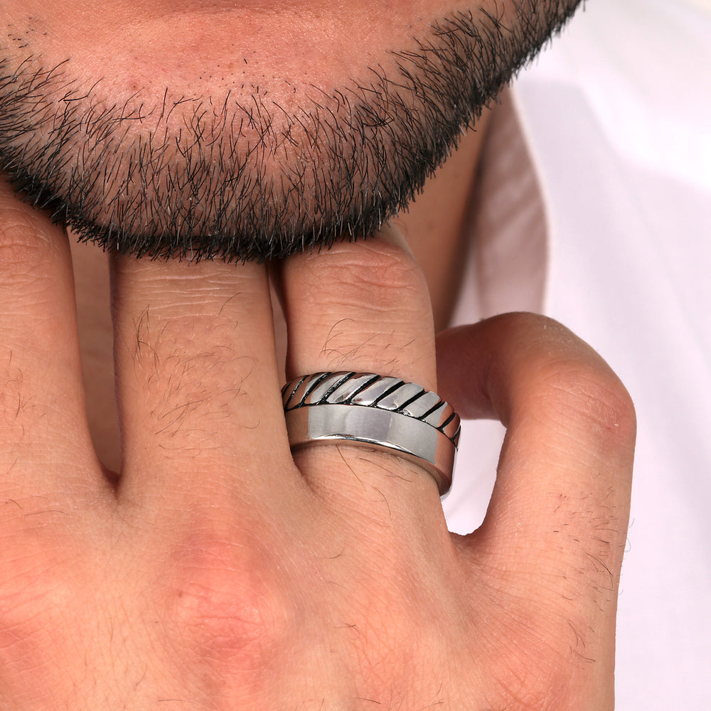 
                  
                    ANELLO UOMO SECTOR ROW SACX13019
                  
                