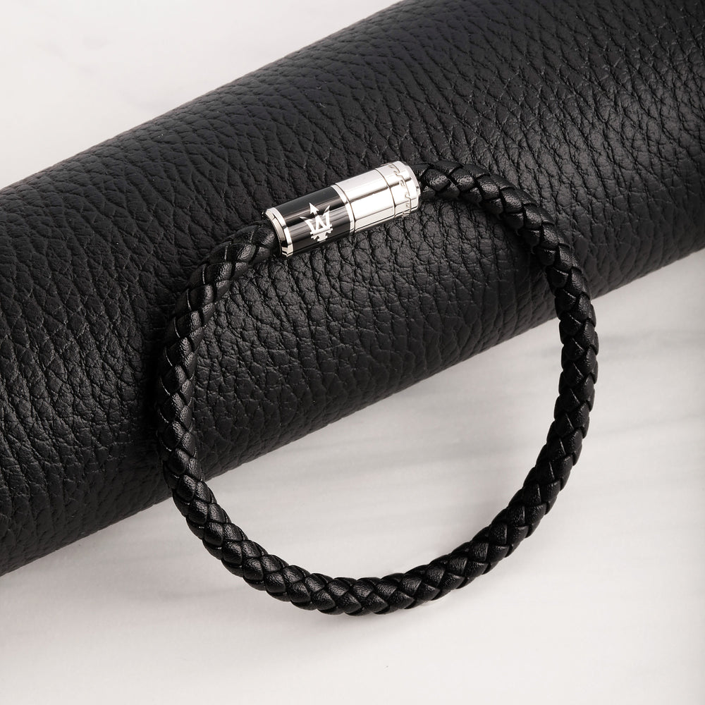 
                  
                    BRACCIALE UOMO MASERATI RECYCLED LEATHER JM222AVE07
                  
                