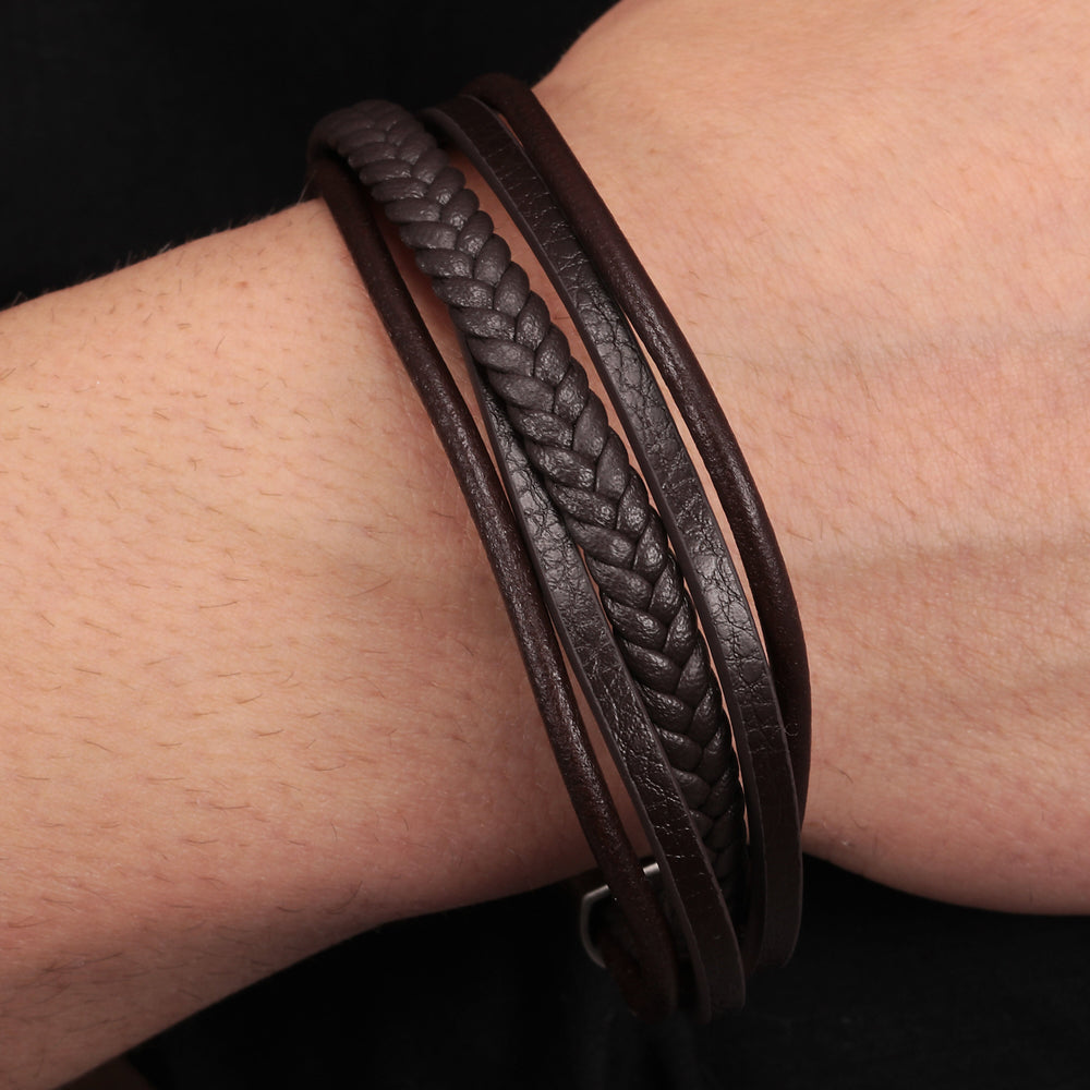 
                  
                    BRACCIALE UOMO SECTOR BANDY SZV79
                  
                