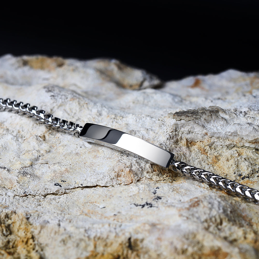 
                  
                    BRACCIALE UOMO SECTOR BASIC SZS105
                  
                