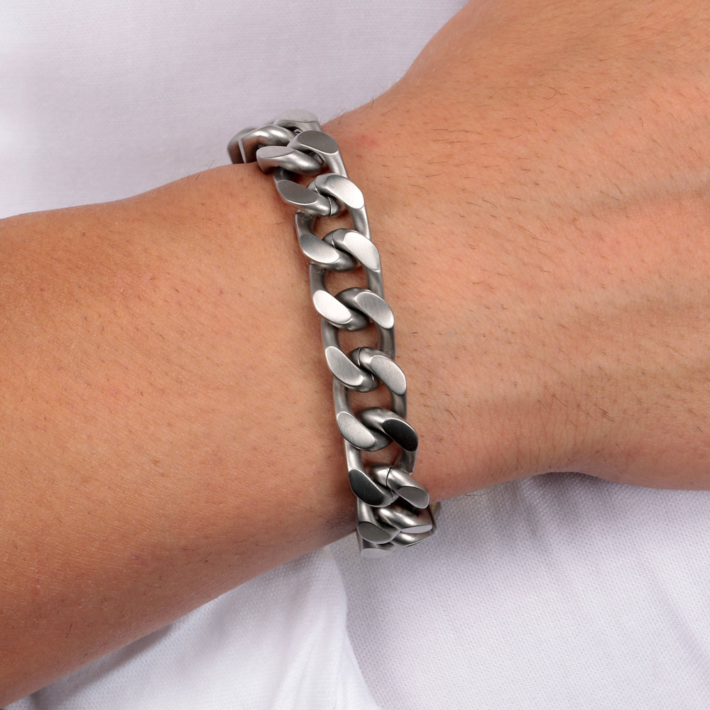 
                  
                    BRACCIALE UOMO SECTOR BASIC SZS63
                  
                