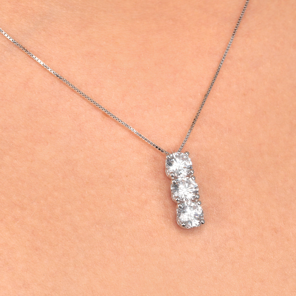 
                  
                    COLLANA DONNA LIVE DIAMOND LD15010I
                  
                