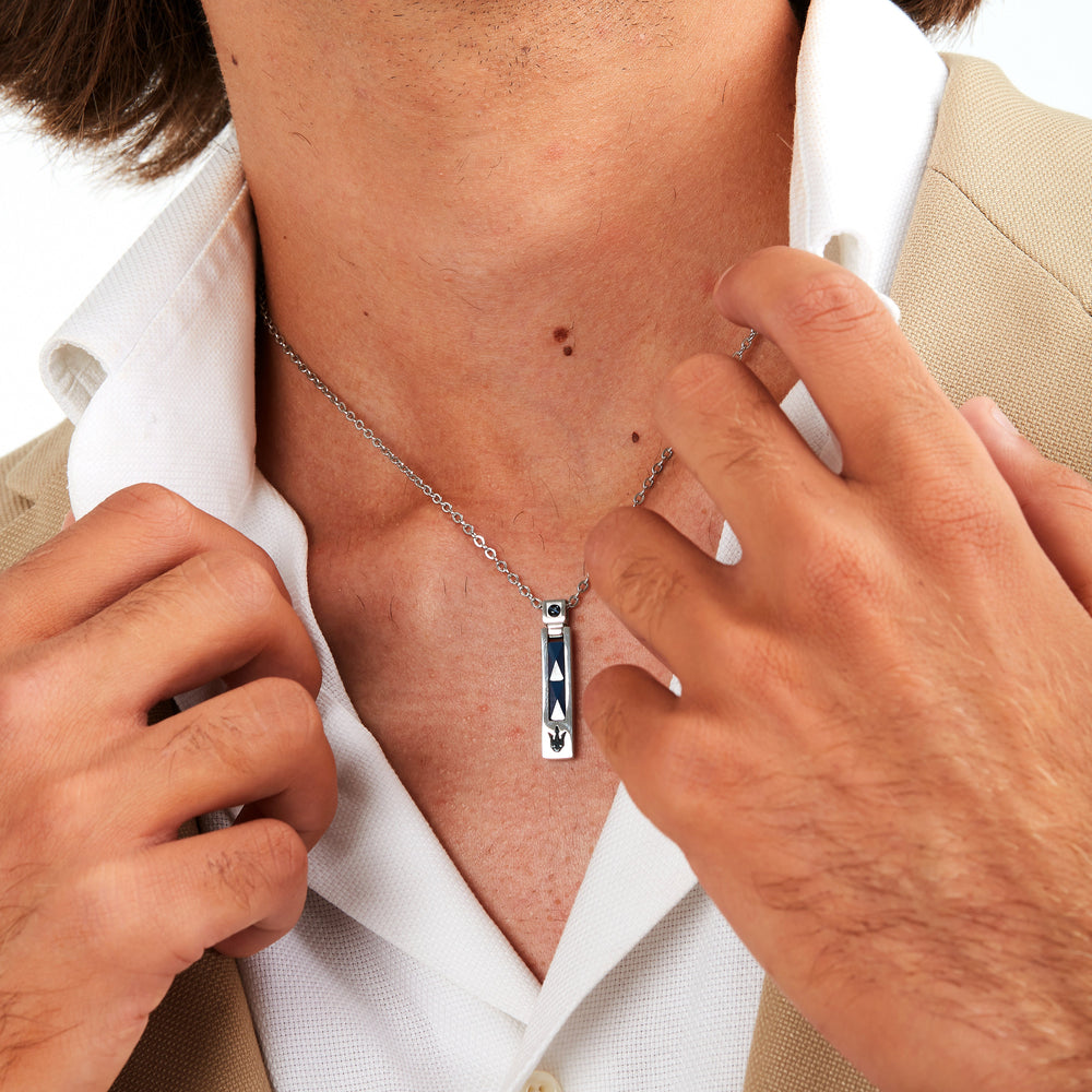 
                  
                    COLLANA UOMO MASERATI CERAMIC JM423ATZ26
                  
                