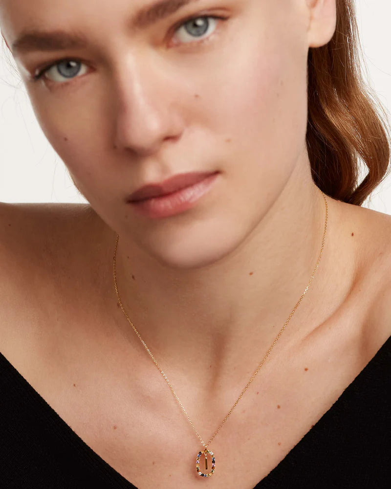 
                  
                    Collana con lettera I
                  
                