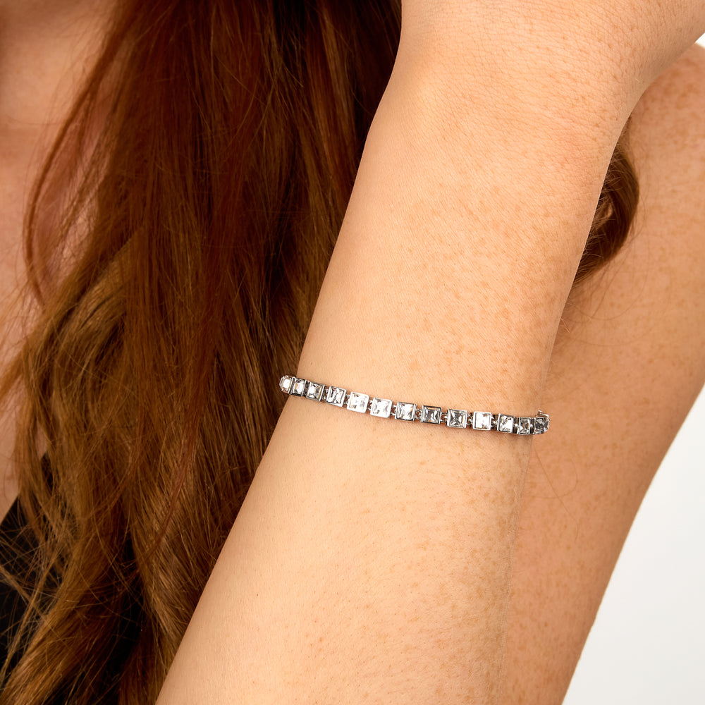
                  
                    Bracciale Donna Karl Lagerfeld KLAYC28
                  
                