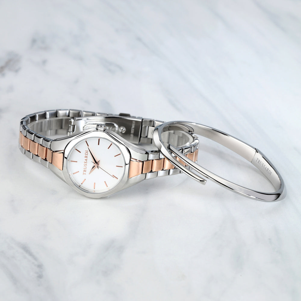 
                  
                    OROLOGIO DONNA TRUSSARDI METROPOLITAN R2453159503
                  
                