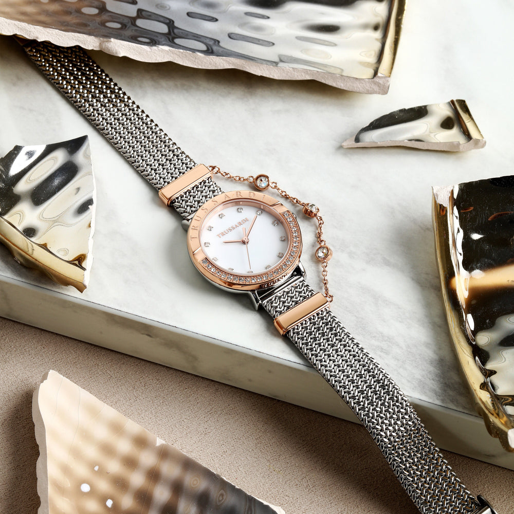 
                  
                    OROLOGIO DONNA TRUSSARDI T-VISION R2453125510
                  
                