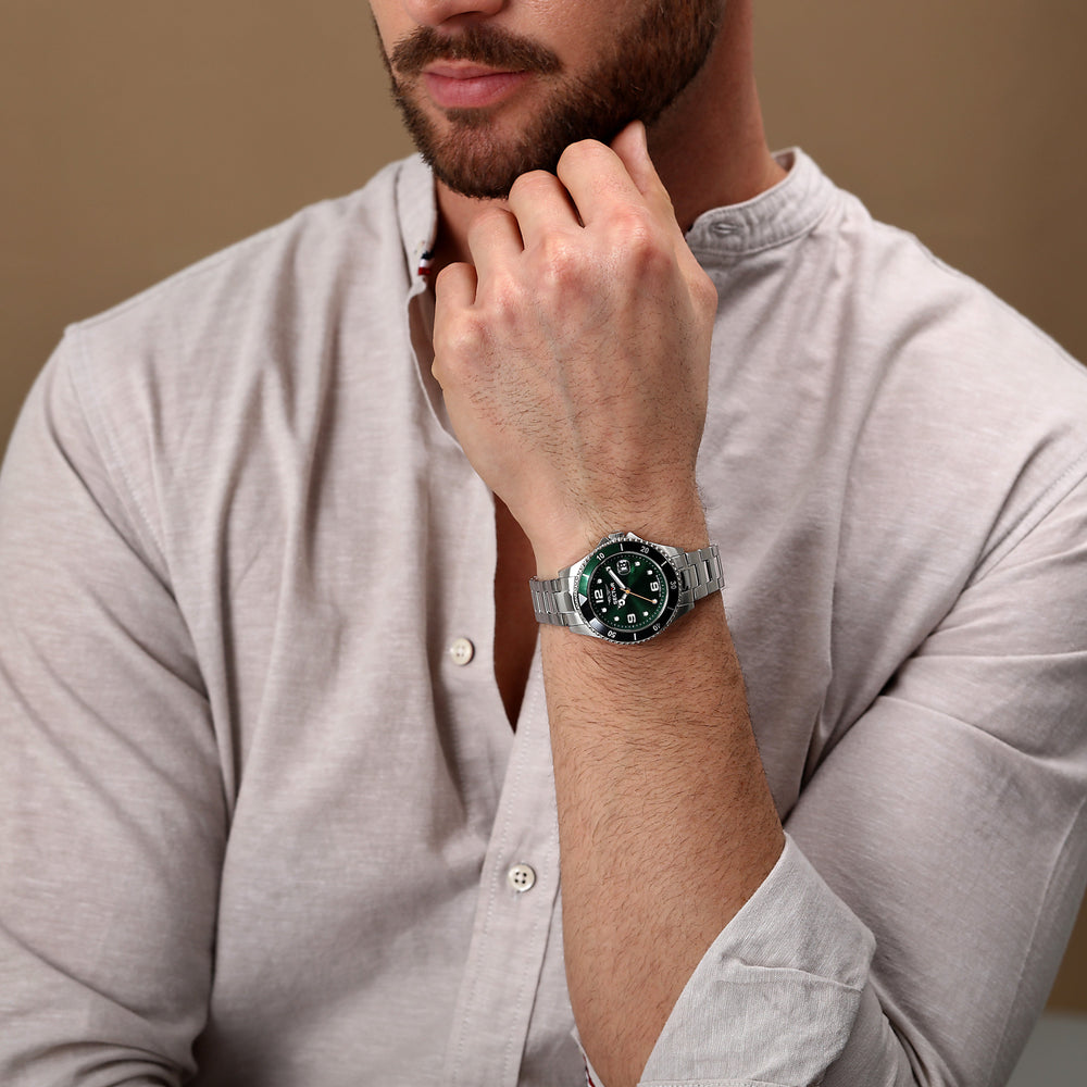 
                  
                    OROLOGIO UOMO SECTOR 230 R3253161050
                  
                