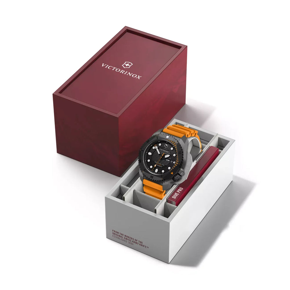 
                  
                    Orologio Victorinox Dive Pro Automatic - 241996
                  
                