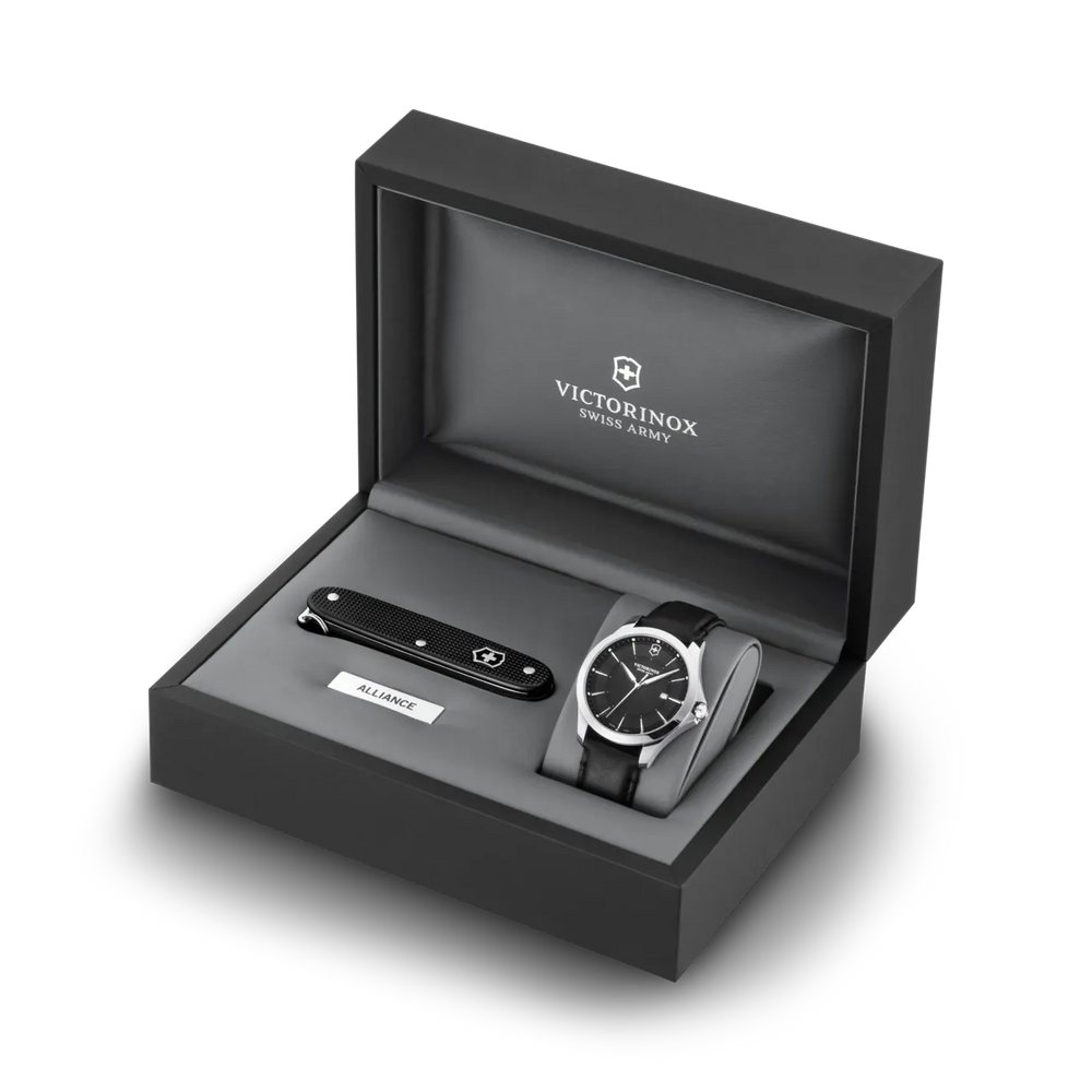 
                  
                    Orologio Victorinox Alliance con Set Swiss Army Knife - 241904.1
                  
                