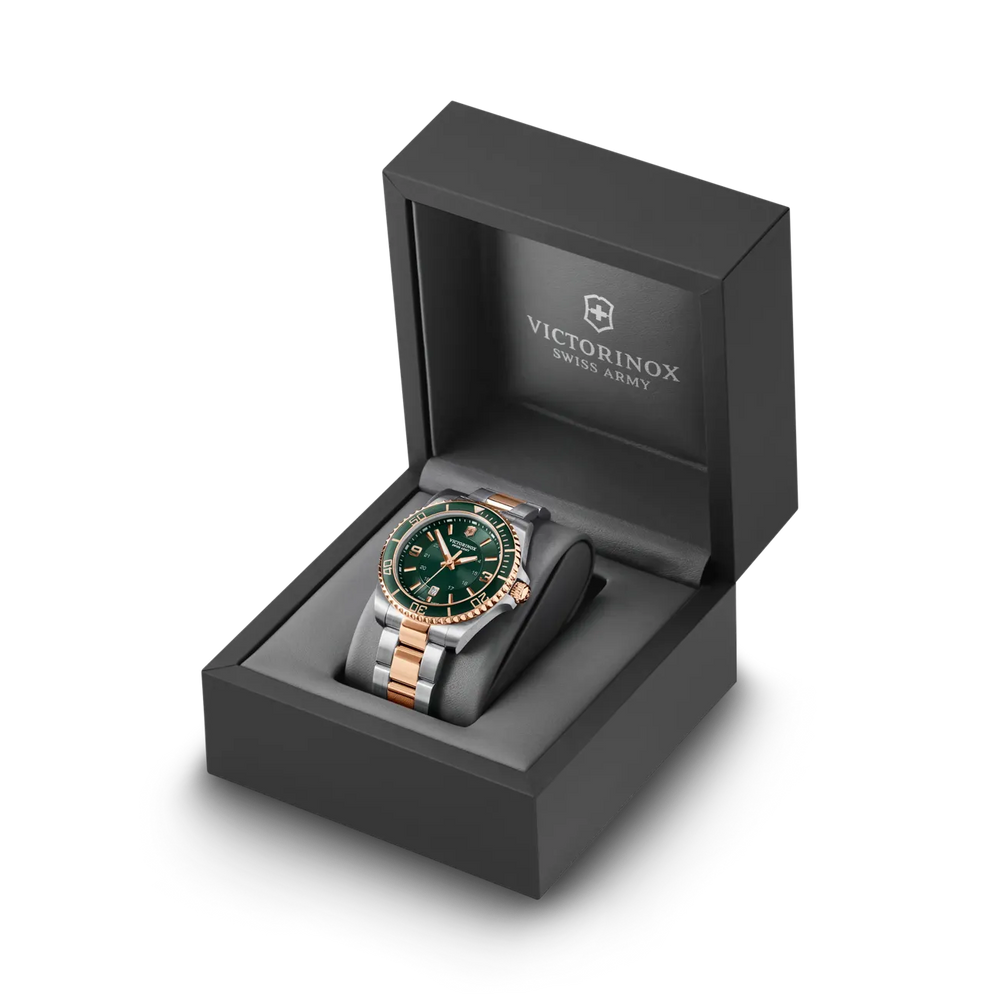
                  
                    Orologio Victorinox Maverick Large - 242008
                  
                