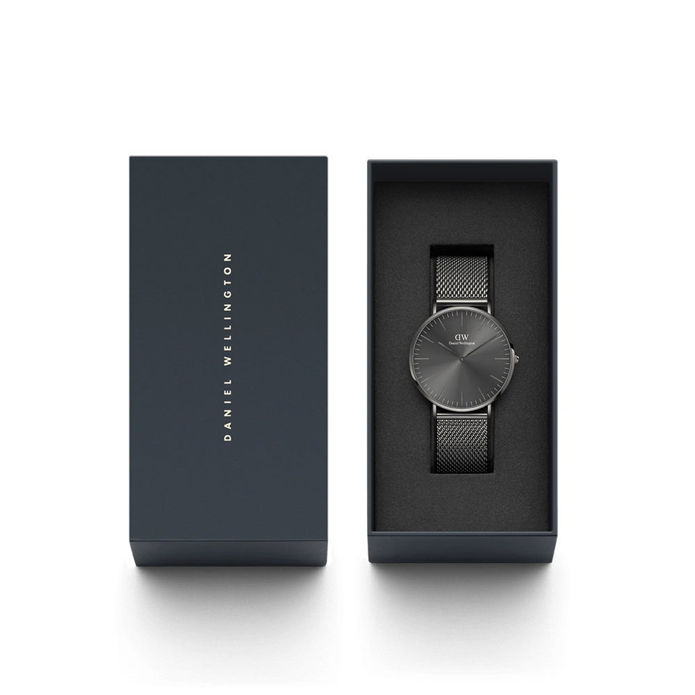 
                  
                    Orologio uomo Daniel Wellington Classic Mesh Graphite DW00100630
                  
                